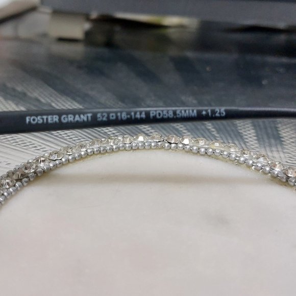 Foster Grant Reading Glasses MS0621 CL002 BKT Power 1.25 - Picture 8 of 11